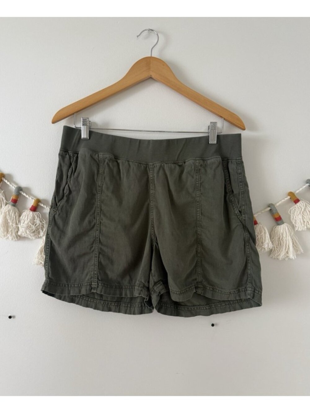 Faherty Arlie Day Pull On Shorts Green Tencel Linen Blend Comfort Loungewear L